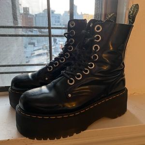 Dr Martens Jadon Max-SOLD
